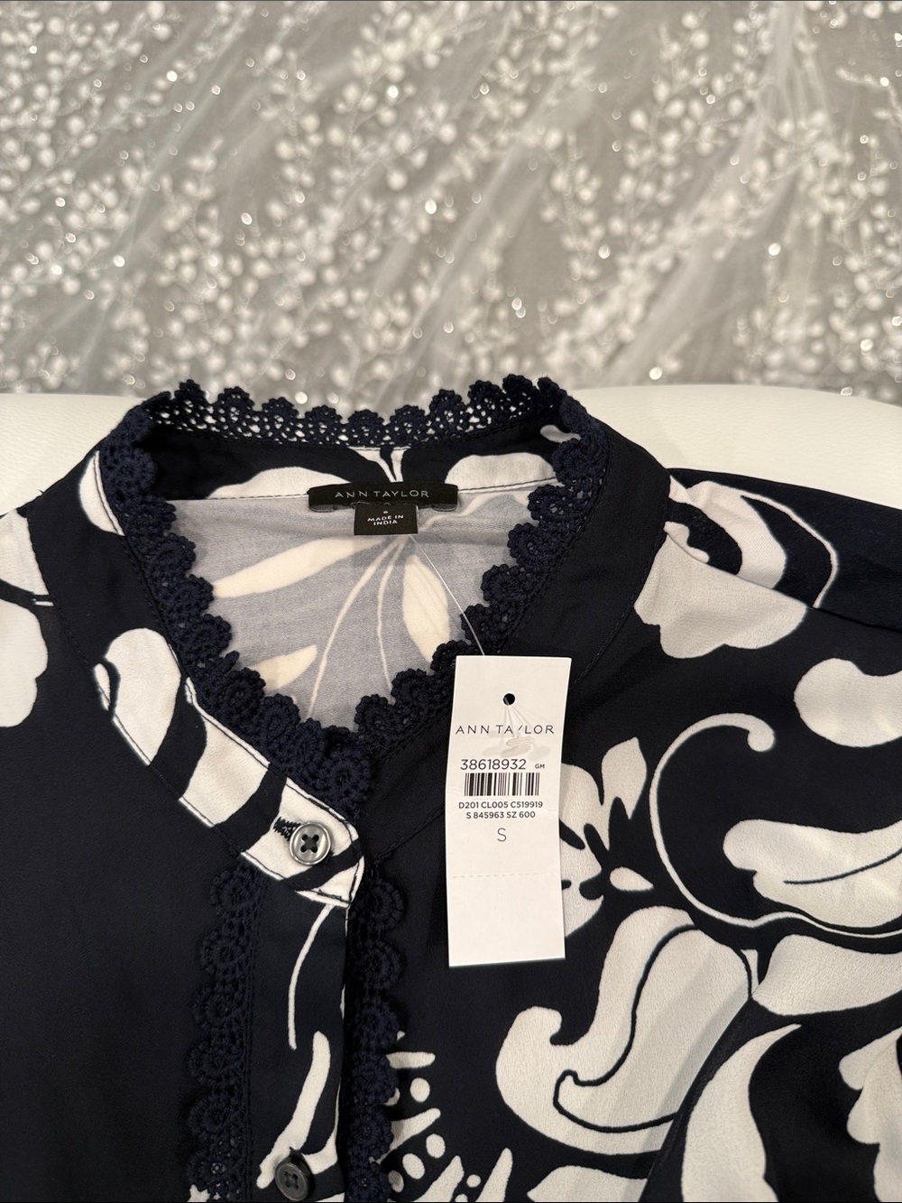 Ann Taylor Black and White Floral Button-Front Blouse - Picture 3 of 6